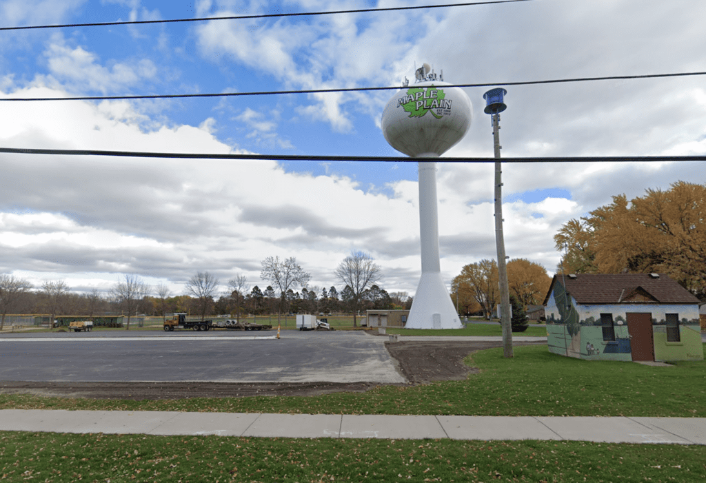 maple plain mn water tower